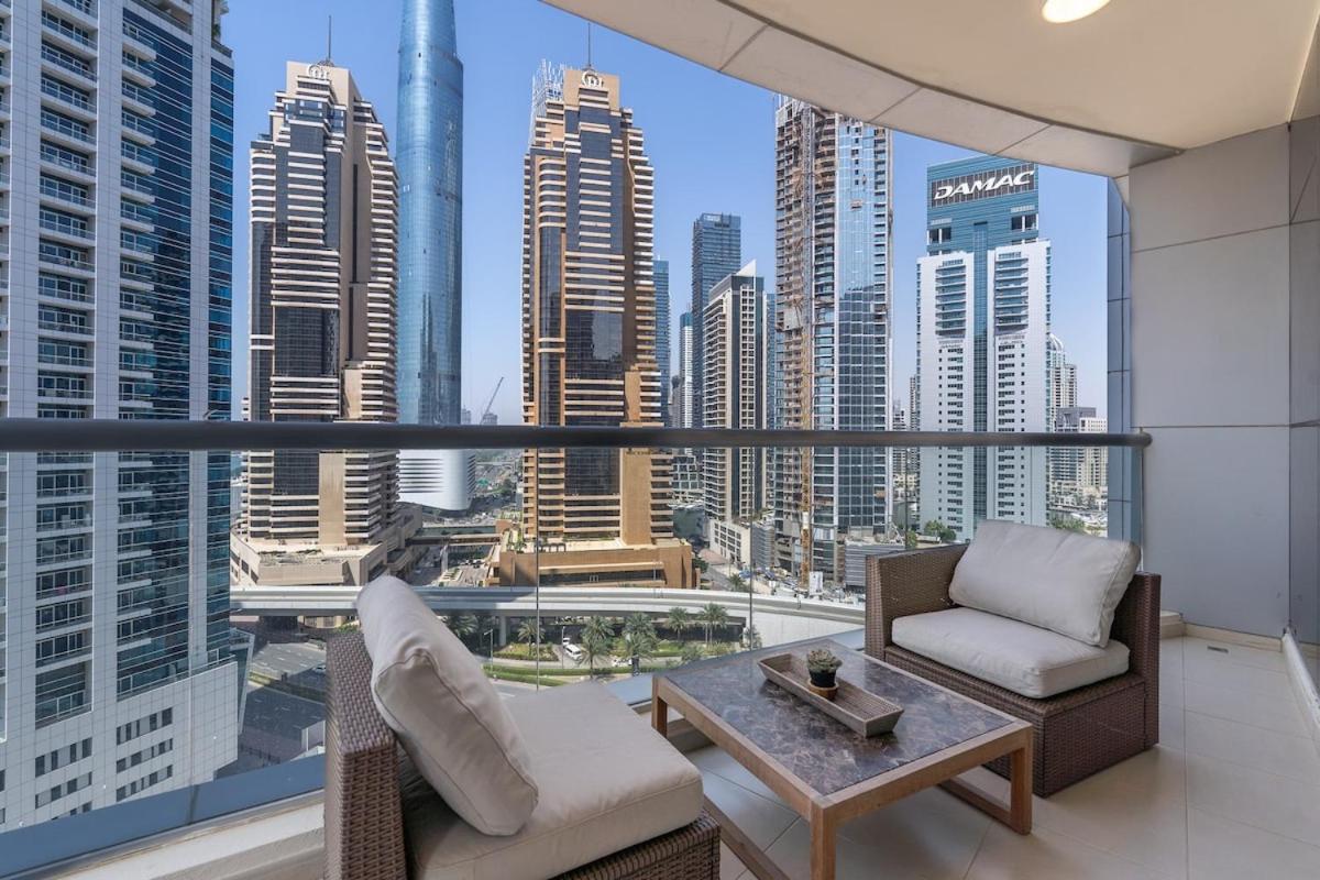 Bright 1-Bedroom With View Dubai Marina Dış mekan fotoğraf