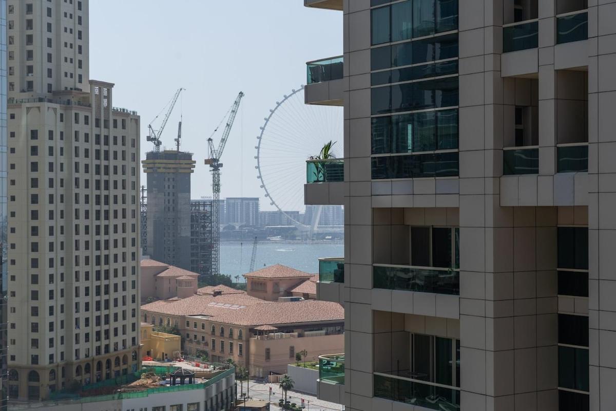 Bright 1-Bedroom With View Dubai Marina Dış mekan fotoğraf