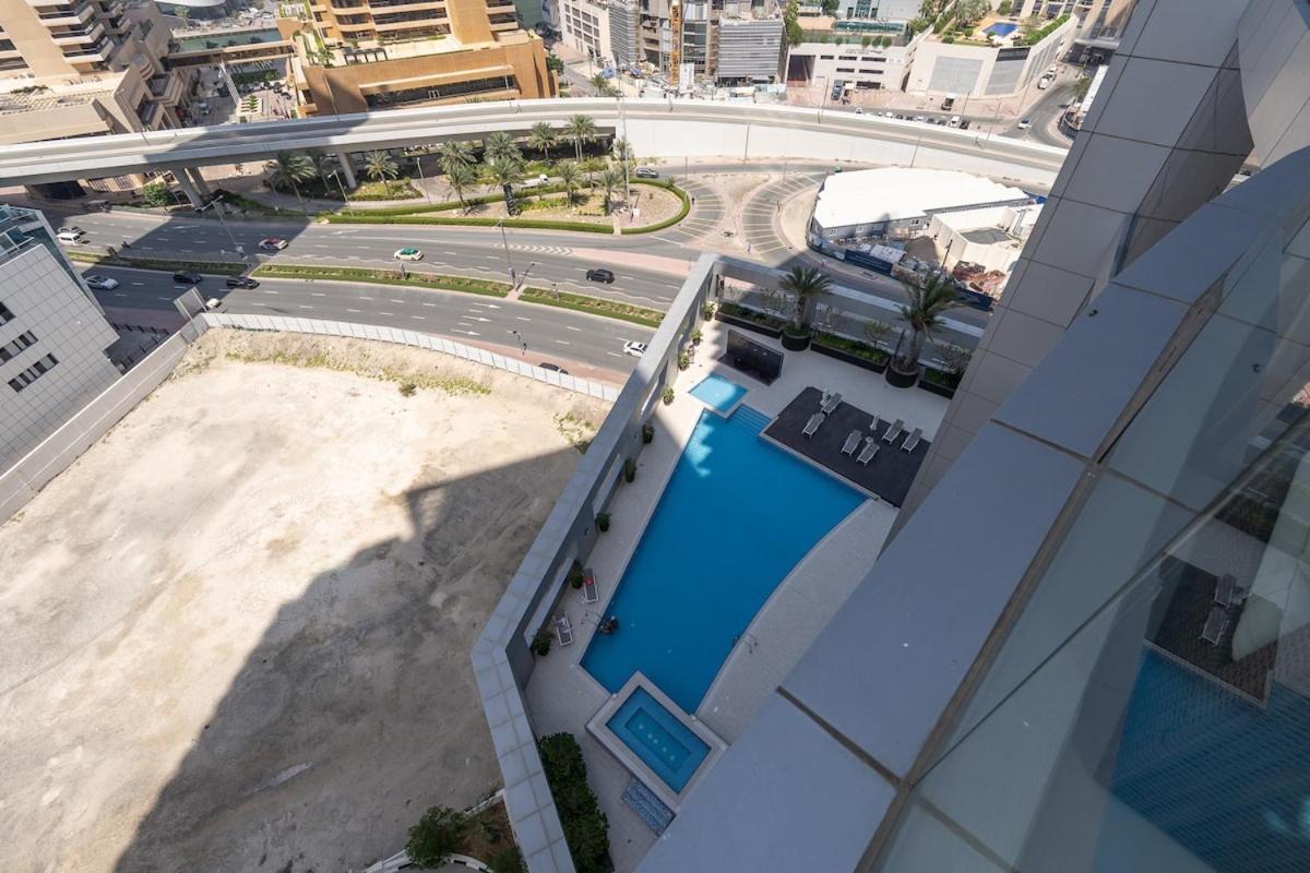 Bright 1-Bedroom With View Dubai Marina Dış mekan fotoğraf